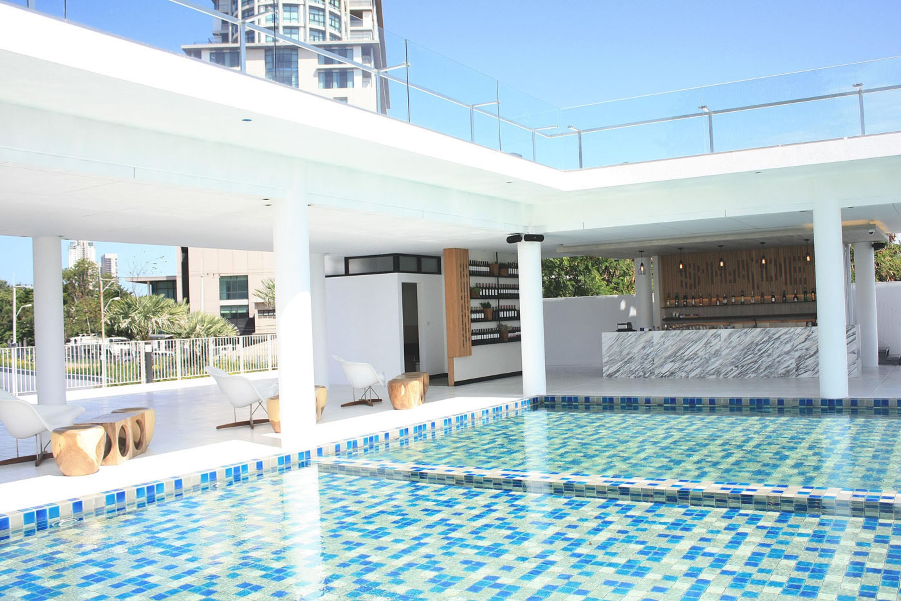 Tsix5 Hotel Pattaya Bagian luar foto