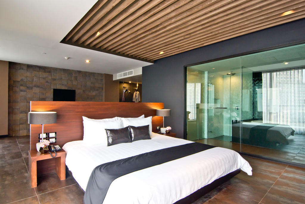 Tsix5 Hotel Pattaya Bagian luar foto