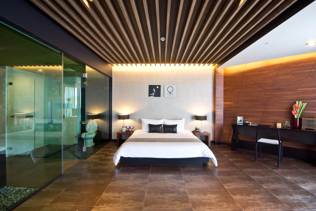 Tsix5 Hotel Pattaya Bagian luar foto